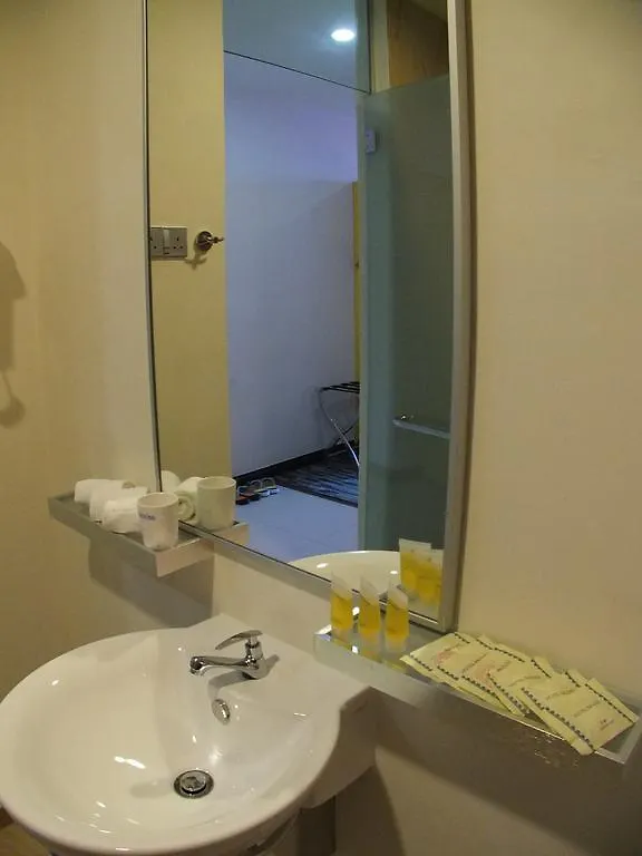 Baguss Hotel And Serviced Apartment Johor Bahru Malaysia