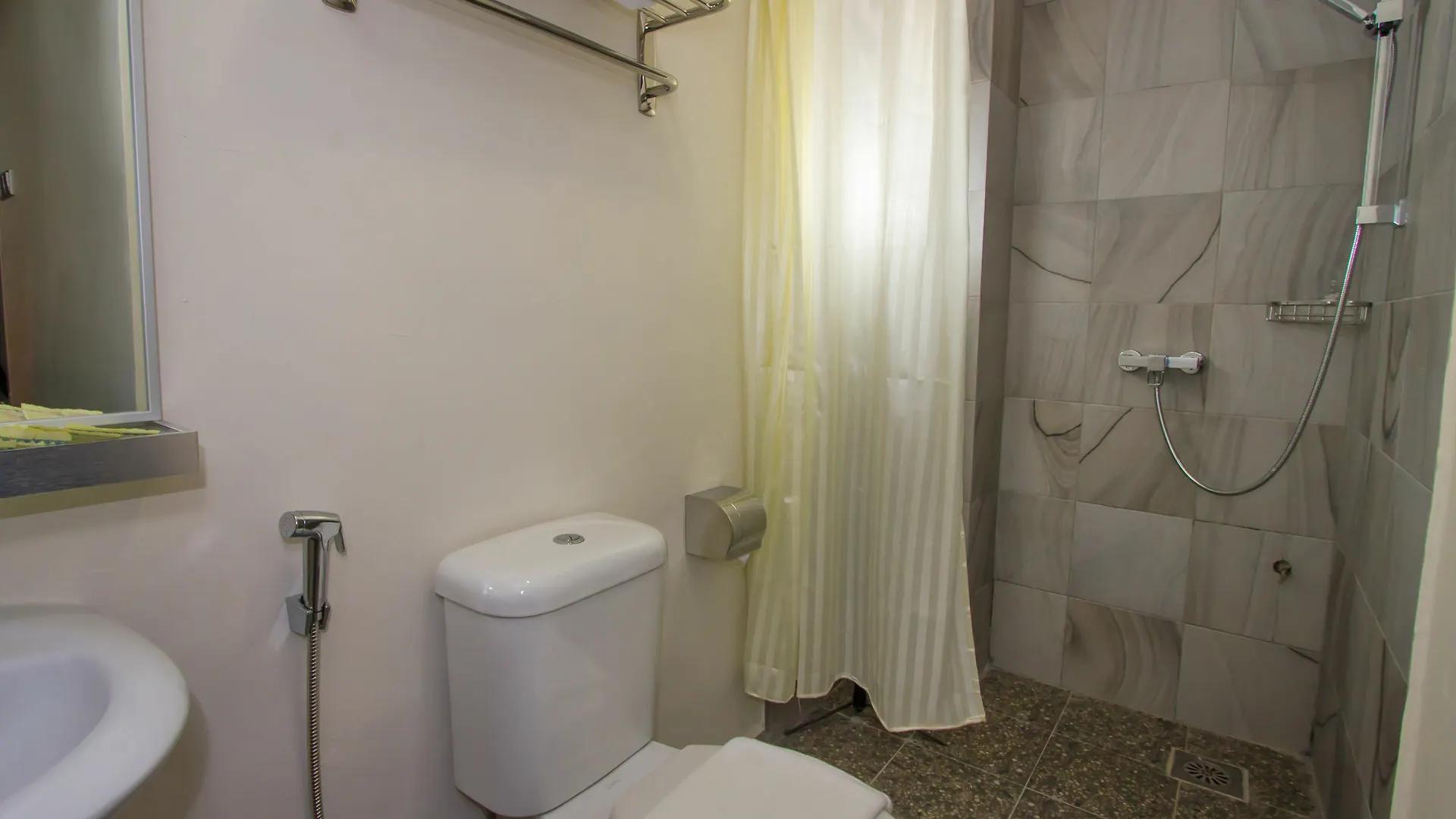 Baguss Hotel And Serviced Apartment Johor Bahru 3*,